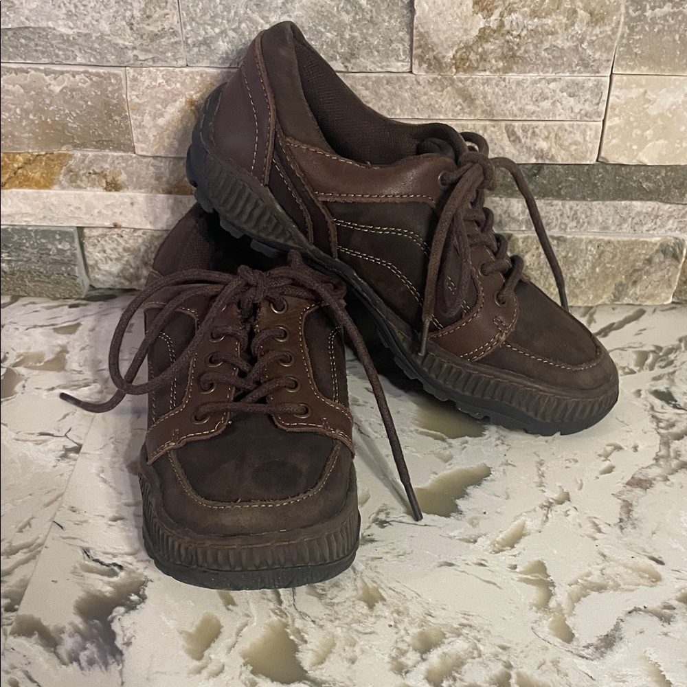 Kenneth Cole Dark Brown Sneakers